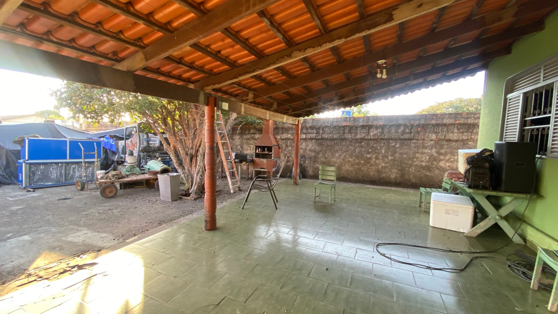 Lote de 520 m² com Casa – Excelente Localização Abaixo da T-63