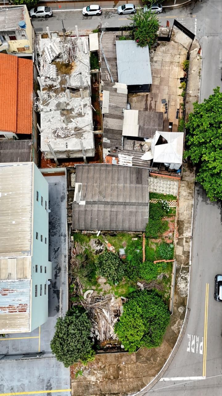 LOTE ST LESTE UNIVERSITÁRIO COM CASA 2 QUARTOS