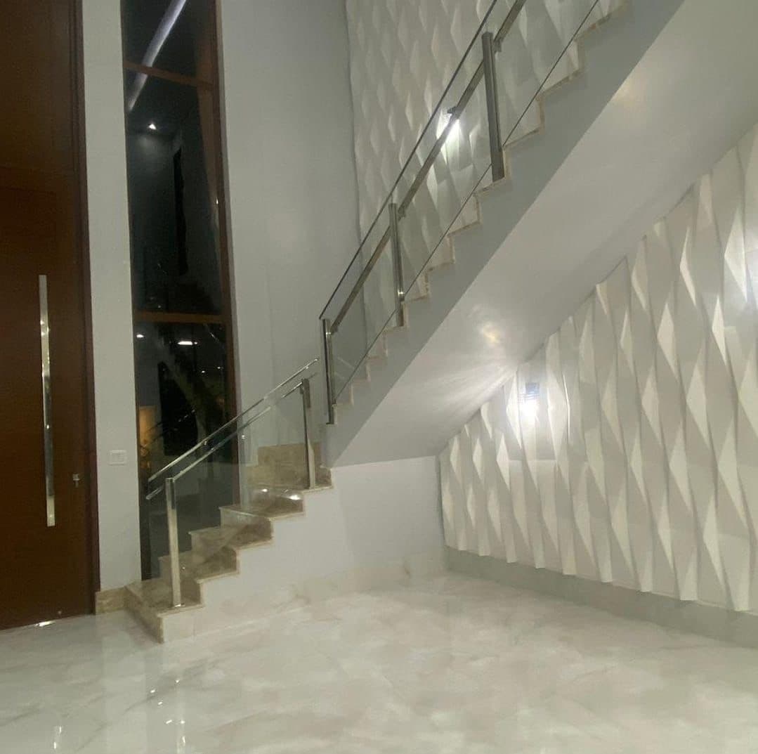 Excelente Sobrado Parqville Jacarandá - 3 suítes plenas 248m² | Aparecida de Goiânia.