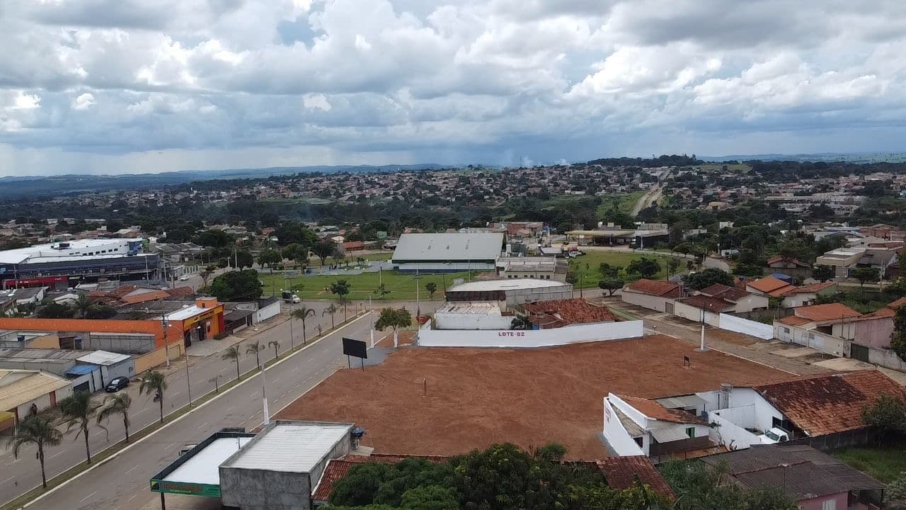 ÁREA COMERCIAL TRINDADE
