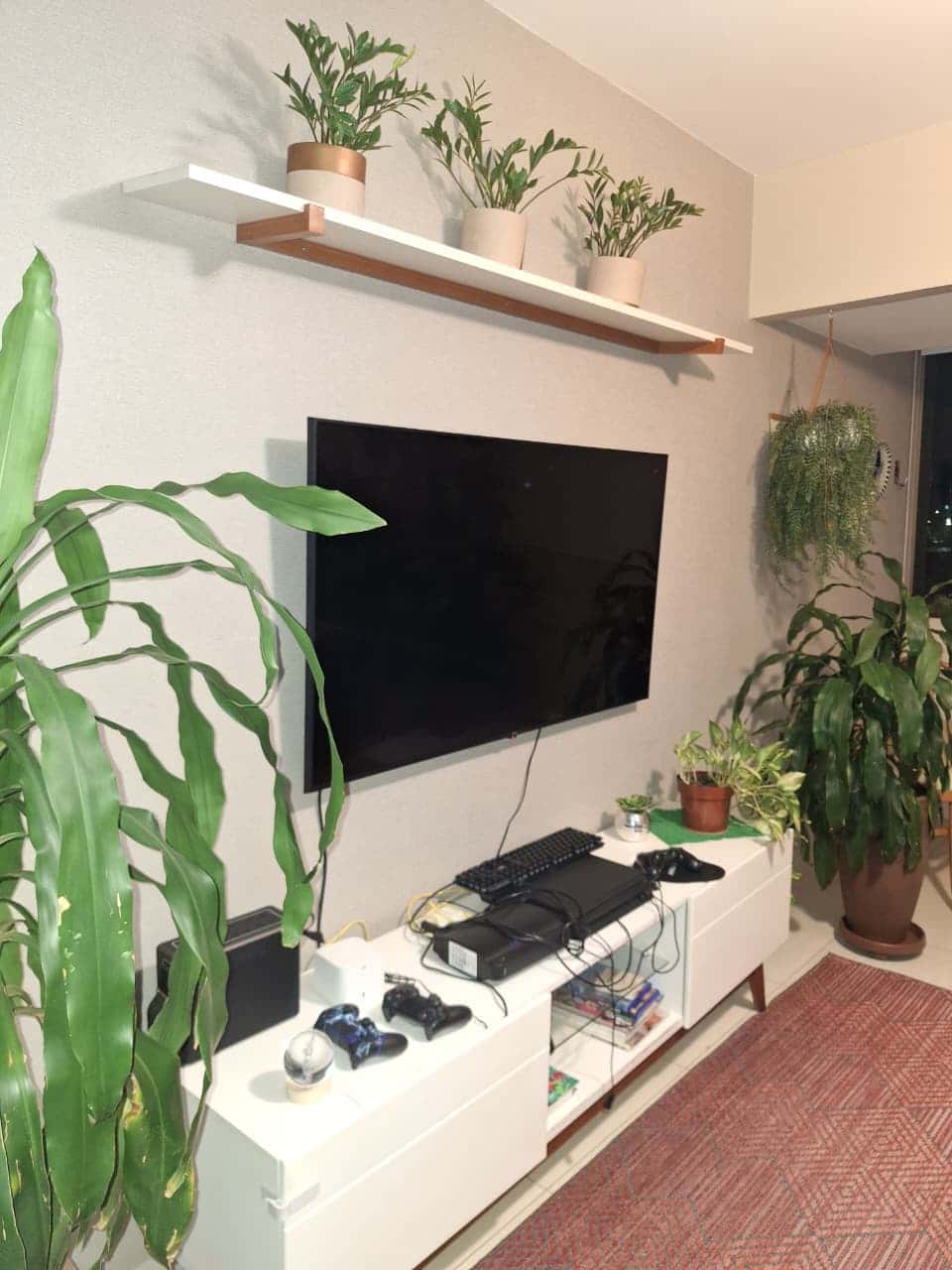 APARTAMENTO REFORMADO – 80m² – PRÓXIMO AO PARQUE FLAMBOYANT
