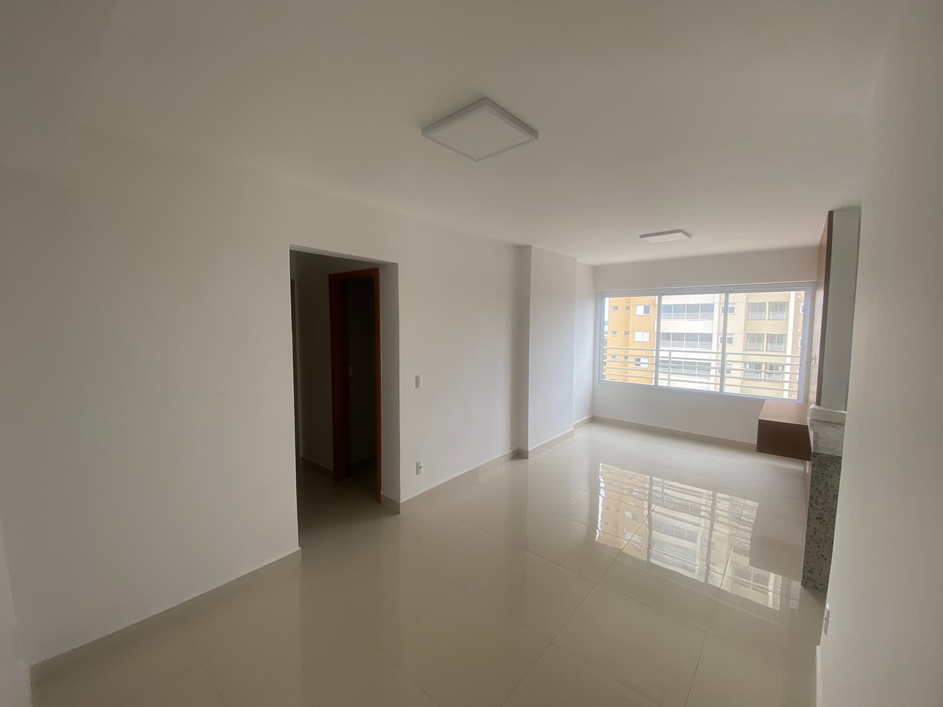 Apartamento à venda com 2 quartos com armários no Uptown Home – Jardim Europa