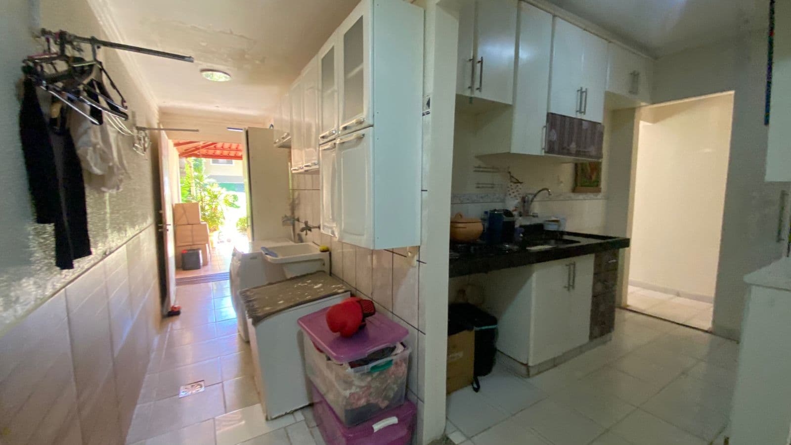 Casa Cond Fechado 3 Quartos uma suíte, cond com bosque privativo Completo armários com lazer Goiânia- Go