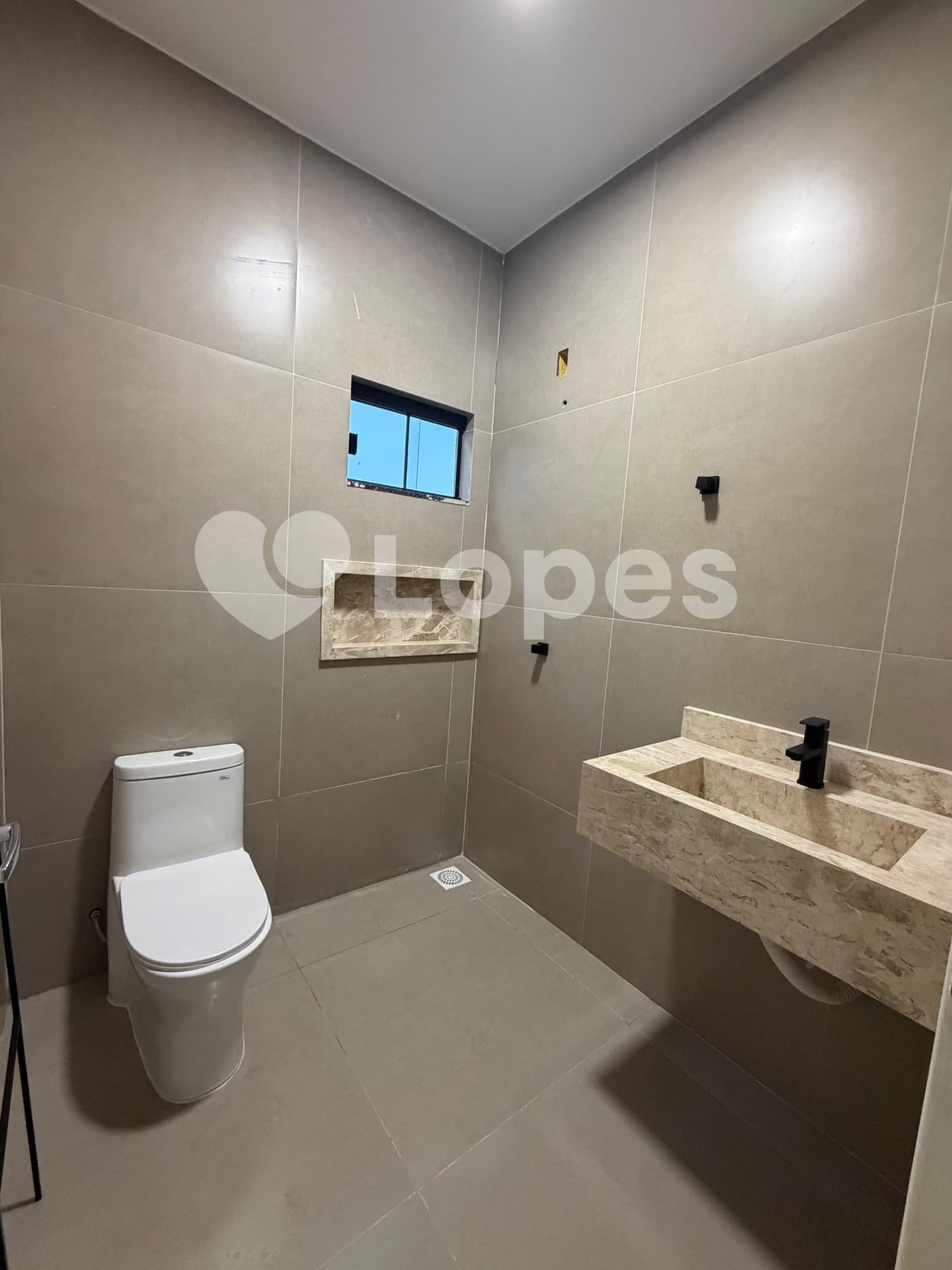 Casa 3 Quartos no Jardim Boa Esperança | Próxima ao Jardim Buriti Sereno