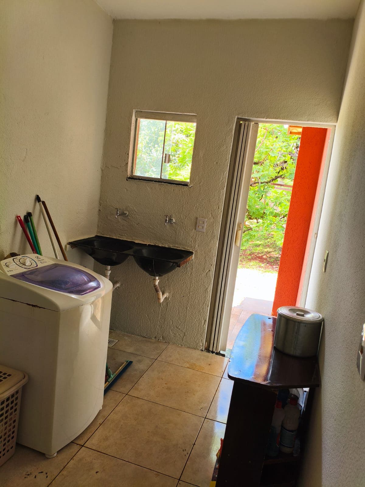 Casa chácara no condomínio Country Ville com 3 quartos