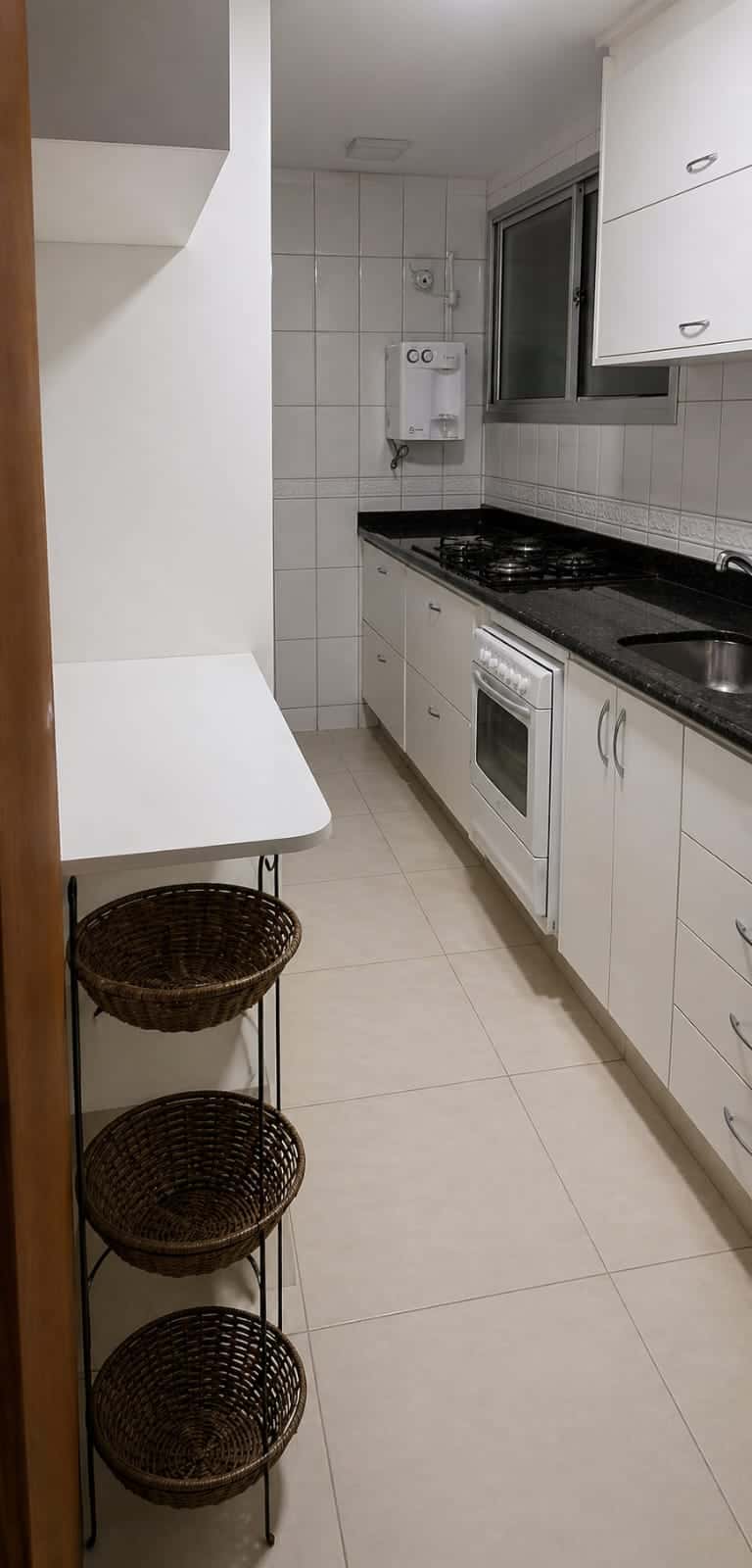 APARTAMENTO REFORMADO – 80m² – PRÓXIMO AO PARQUE FLAMBOYANT