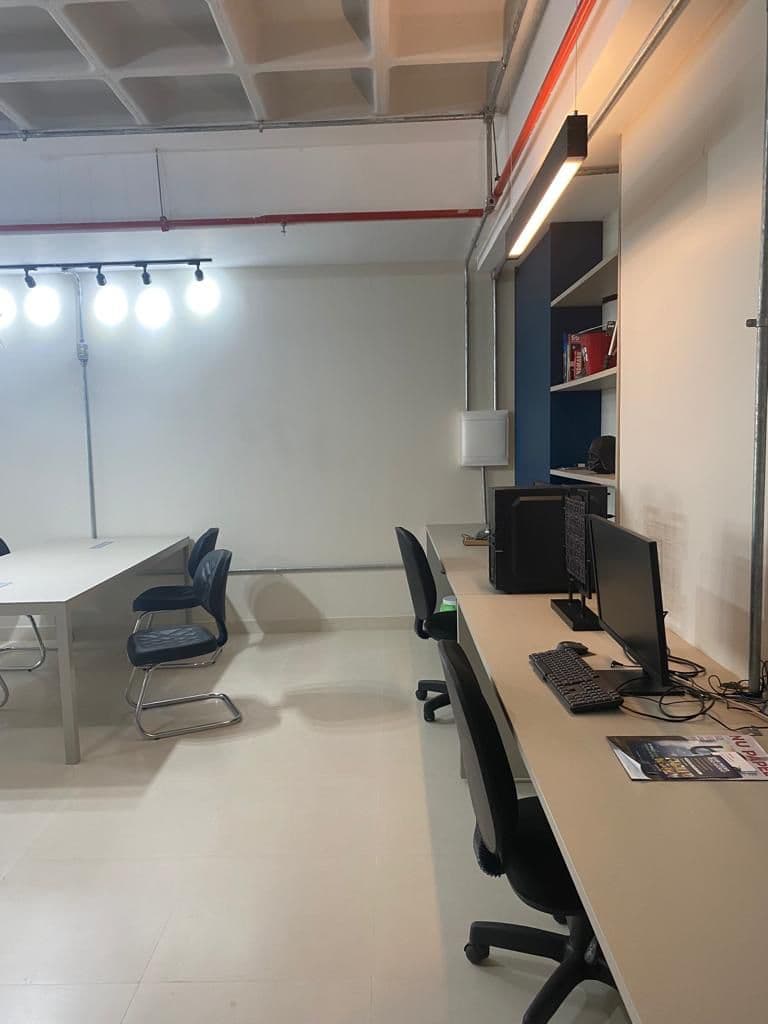 Sala Comercial 54 m2 Park Lozandes Business Tower