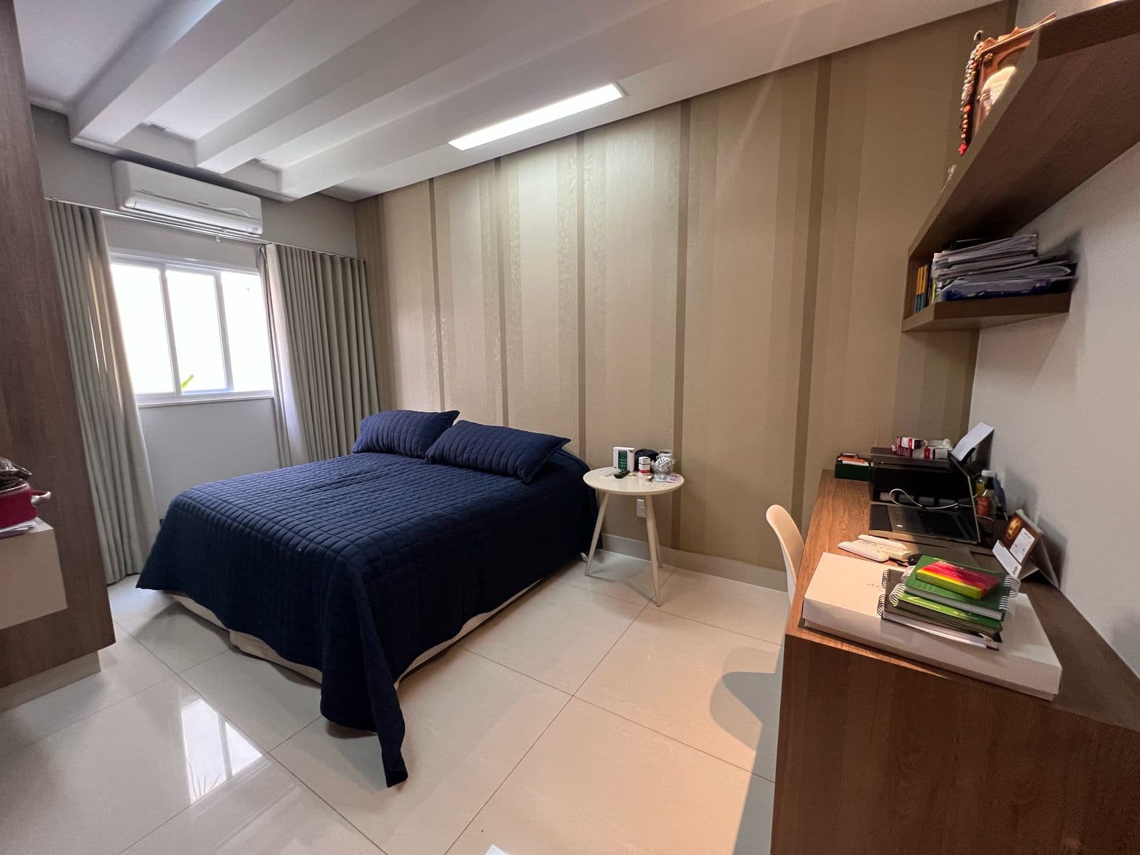 Belas Artes | Casa Alto Padrão Mobiliada • 4 Suítes • Piscina Aquecida • Porteira Fechada