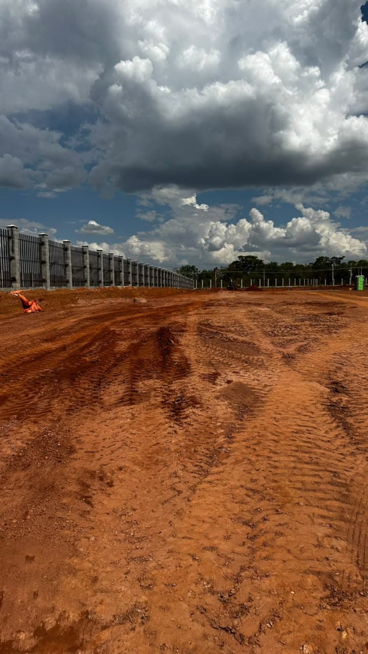 LOTE À VENDA NO CONDOMÍNIO RESERVA FLAMBOYANT 1.052m² – 15 MINUTOS DO SHOPPING FLAMBOYANT