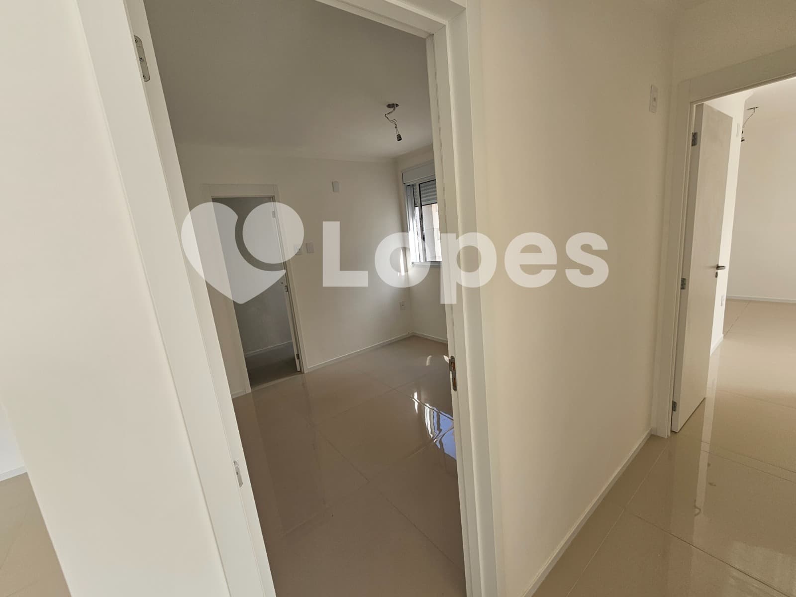 Apartamento no Setor Bueno | 3 Suítes Plenas | Alto Padrão