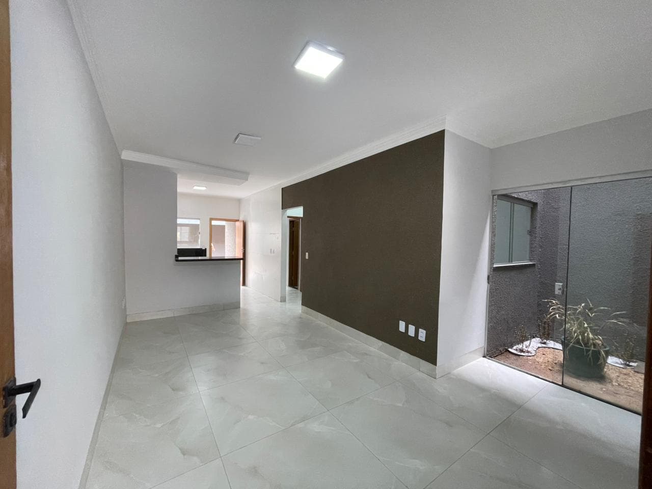 CASA NOVA COM ÁREA GOURMET 3 QUARTOS PRÓXIMA AO JARDINS MADRI, Apenas 470 MIL
