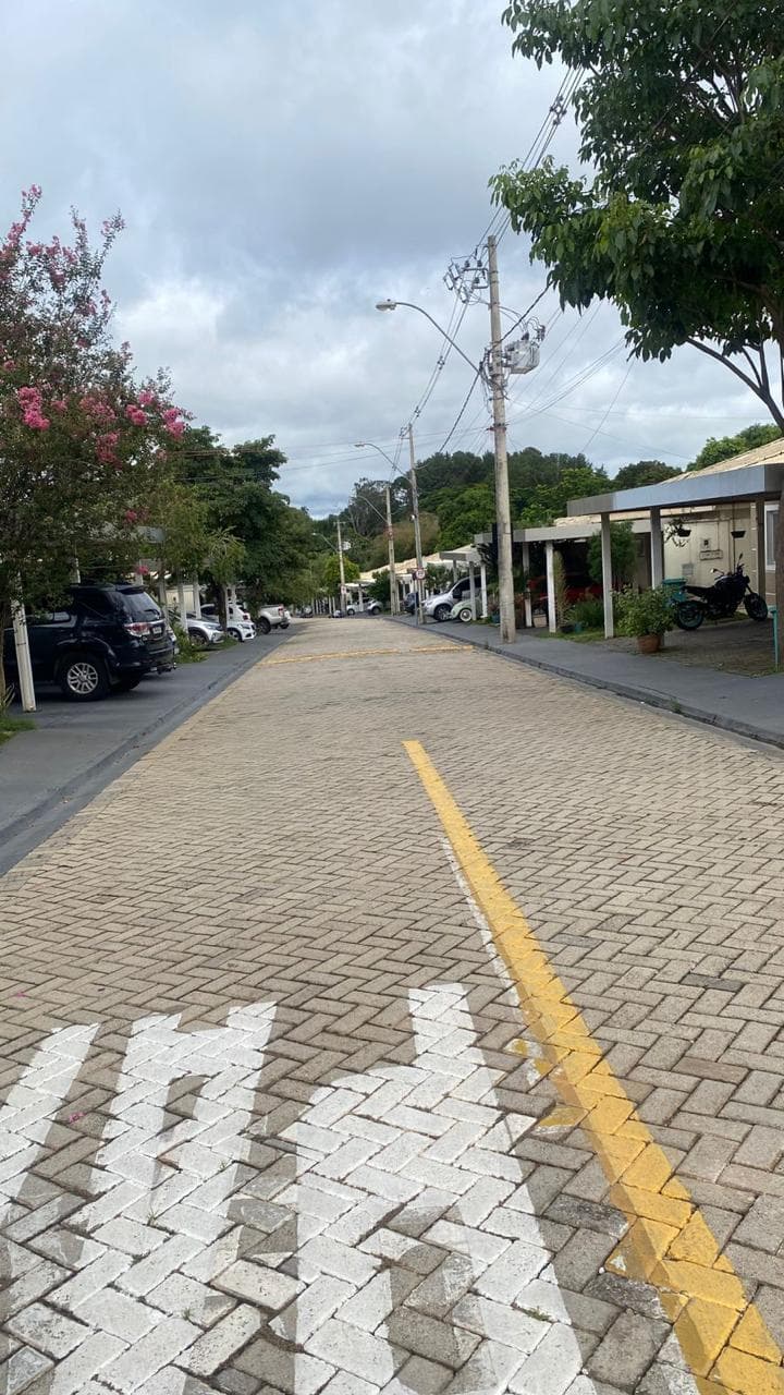 Oportunidade baixou Casa em Condomínio Fechado 3 Quartos, uma suíte, 160 m² R$ 490.000