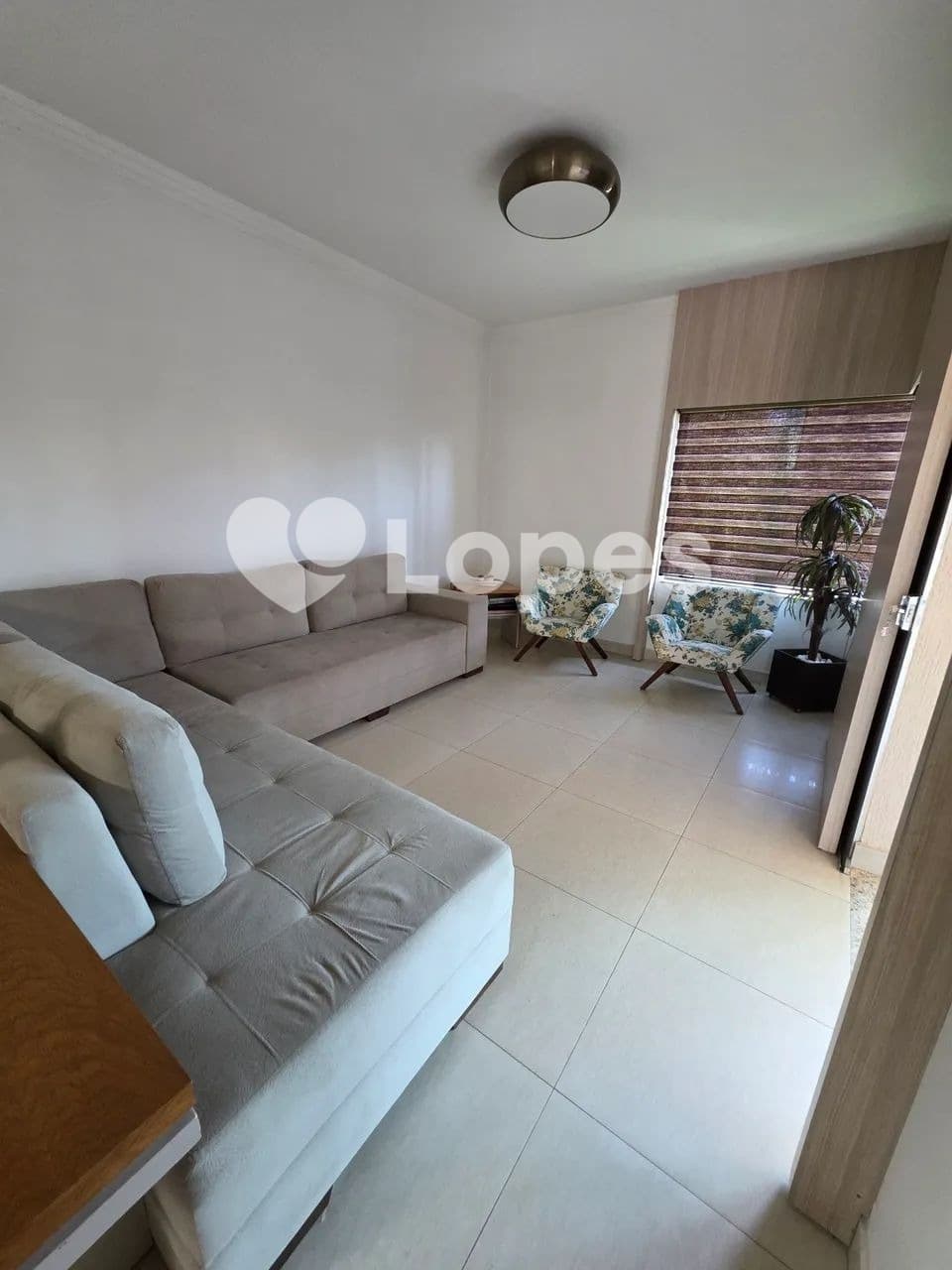 Casa Térrea no Jardins Madri | 3 Suítes Plenas | Semi - mobiliada