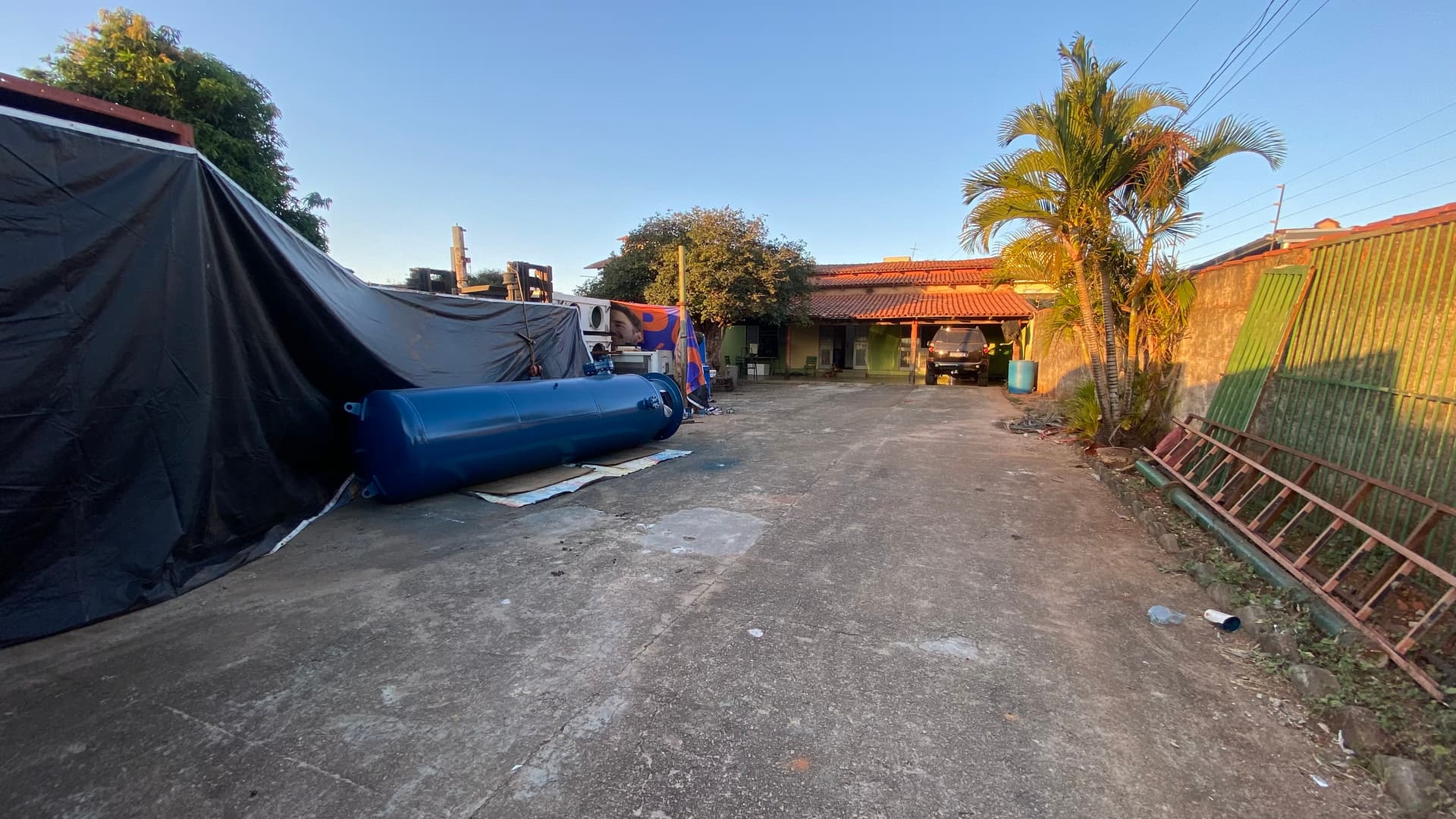 Lote de 520 m² com Casa – Excelente Localização Abaixo da T-63