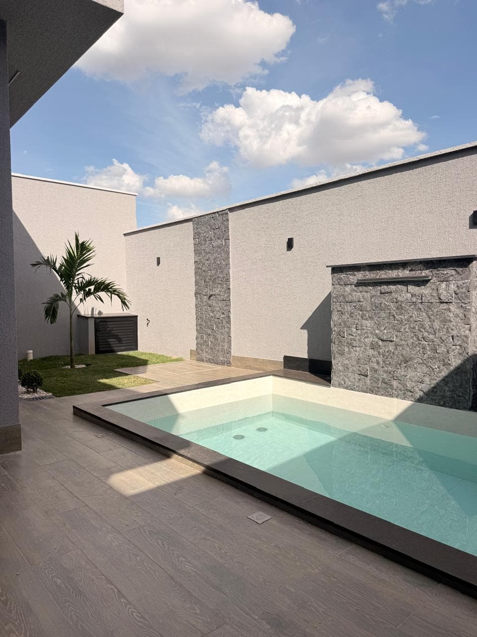 CASA ALTO PADRÃO NO RESIDENCIAL BARRAVENTO