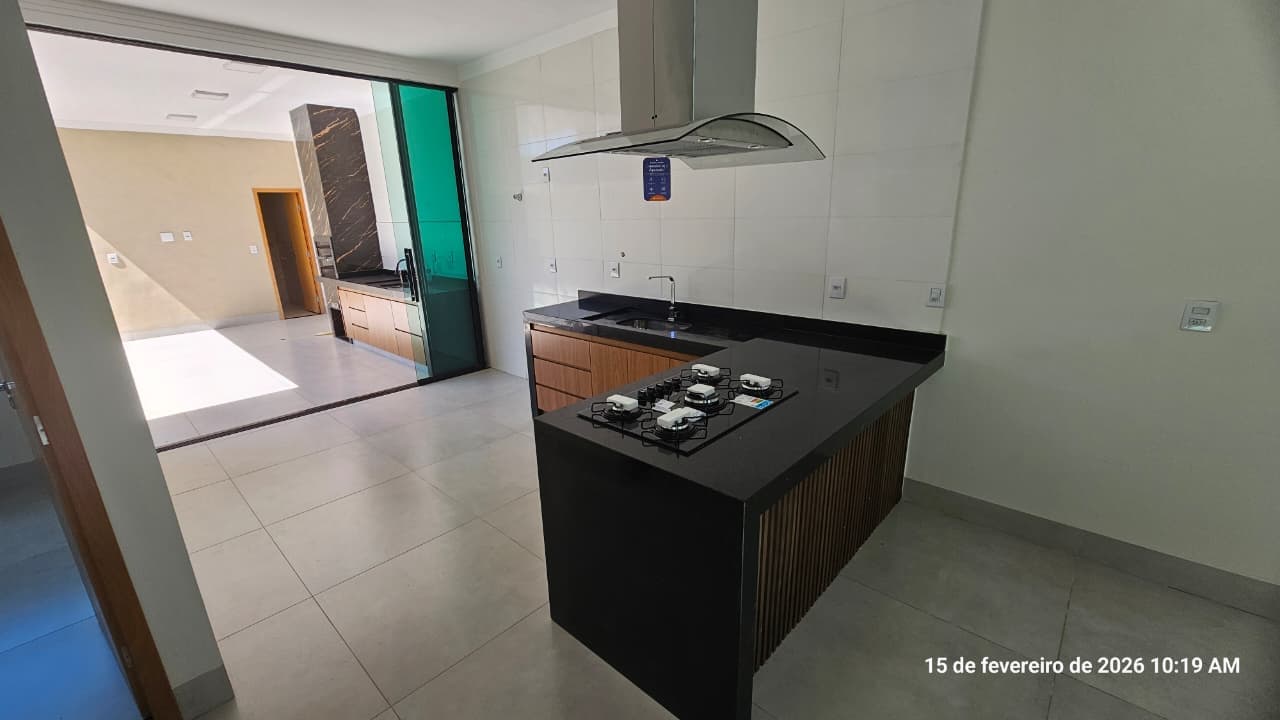 Casa com 3 quartos no Residencial Canadá