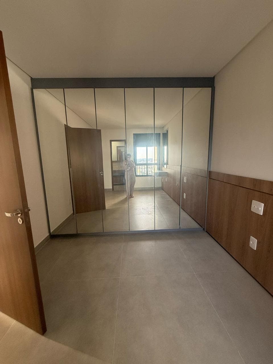 Apartamento 3 suítes Setor Bueno