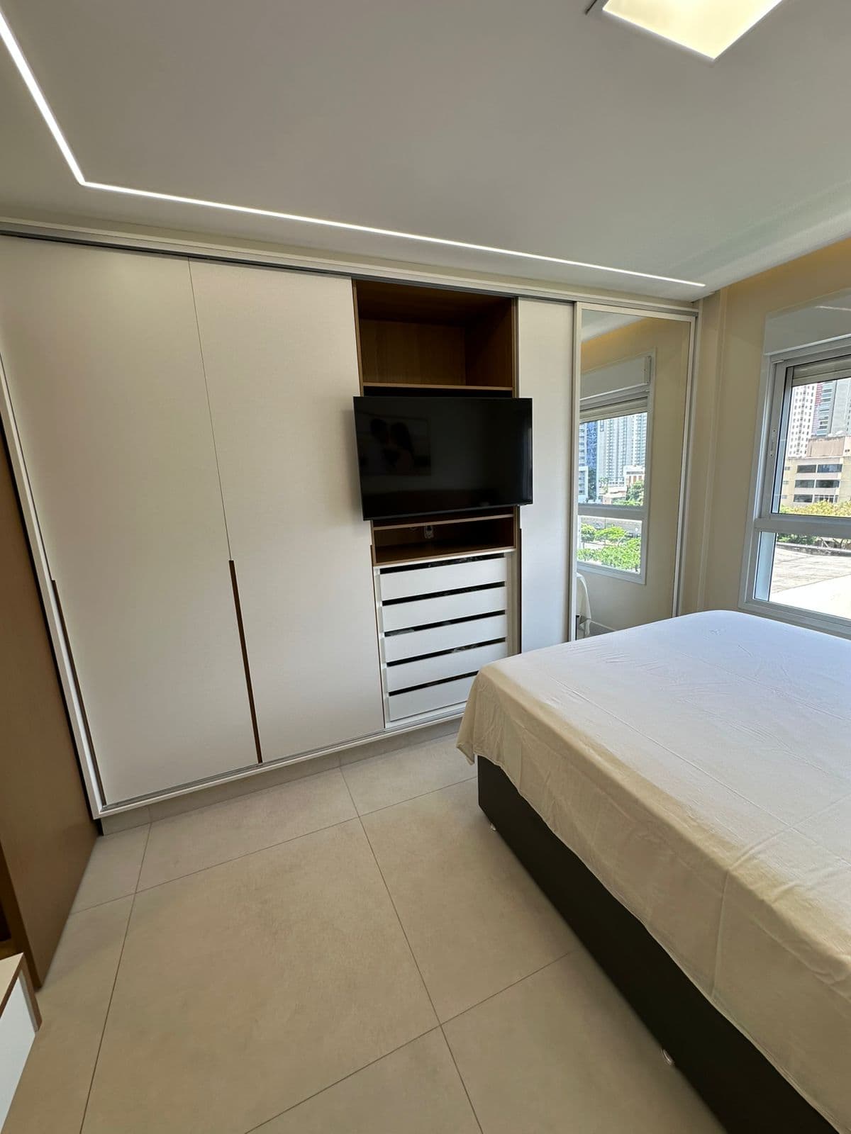 Apartamento 3 suítes plenas no Setor Bueno