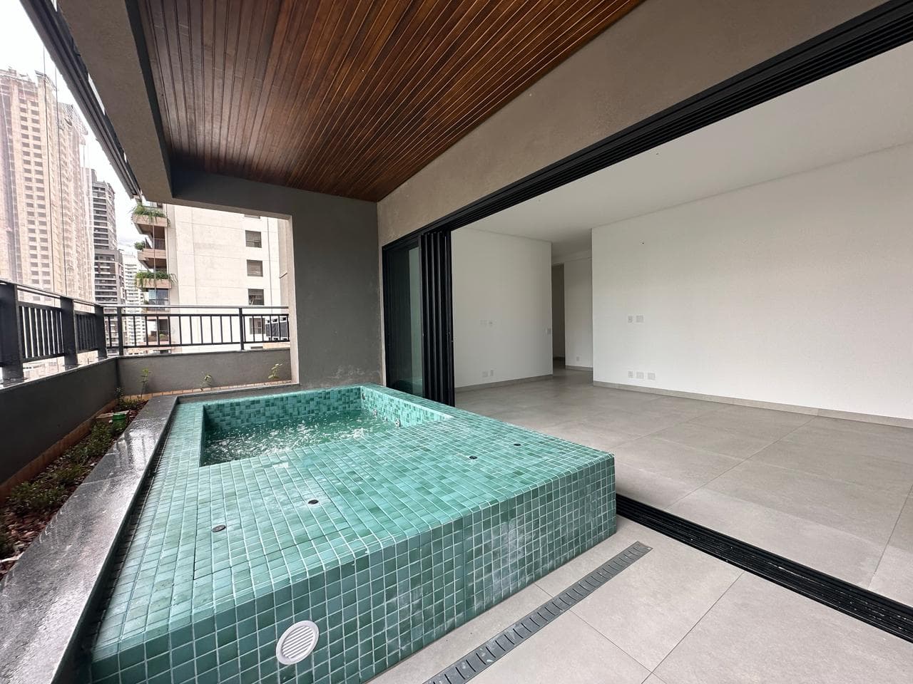Apartamento 4Quartos sendo 3Suites localizado Setor Bueno
