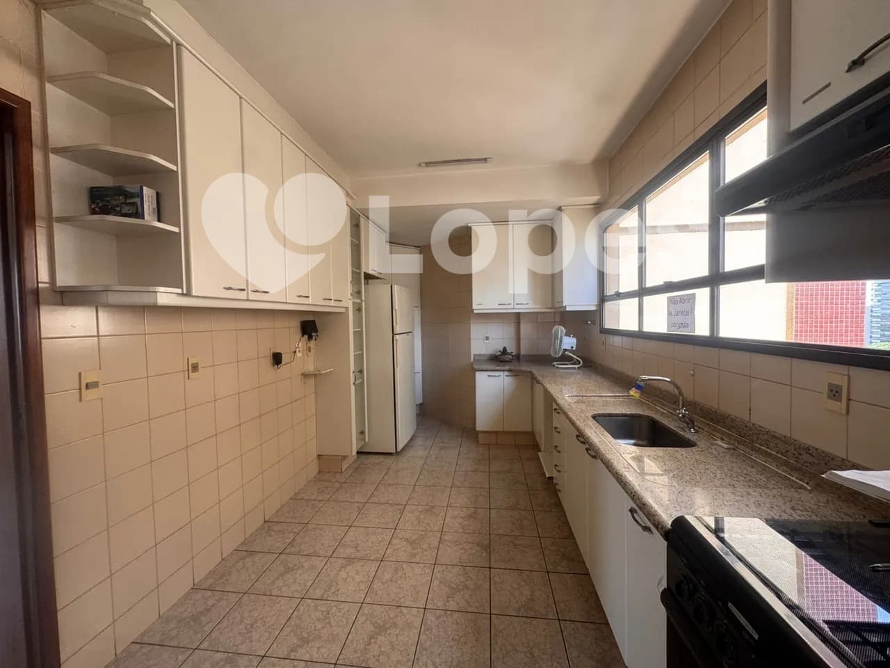 Apartamento 4 Quartos no Setor Oeste Próx Lago das Rosas e Praça do Sol