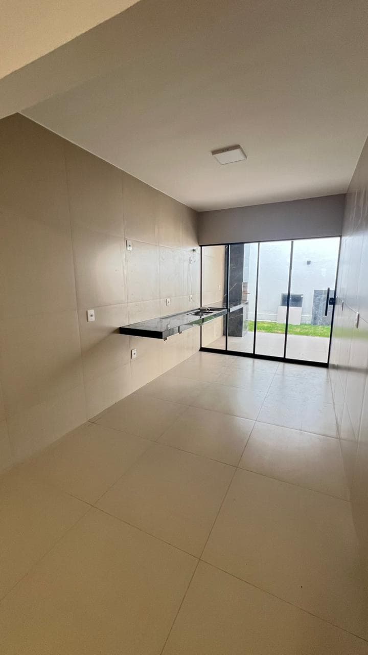 Casa com 3 quartos - Cidade Satélite