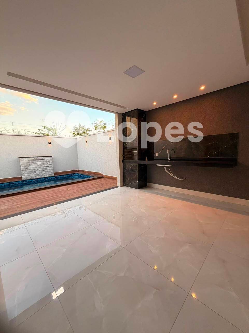 Casa Alto Padrão no Parque Industrial João Braz | 3 Suítes | Forte Atacarejo