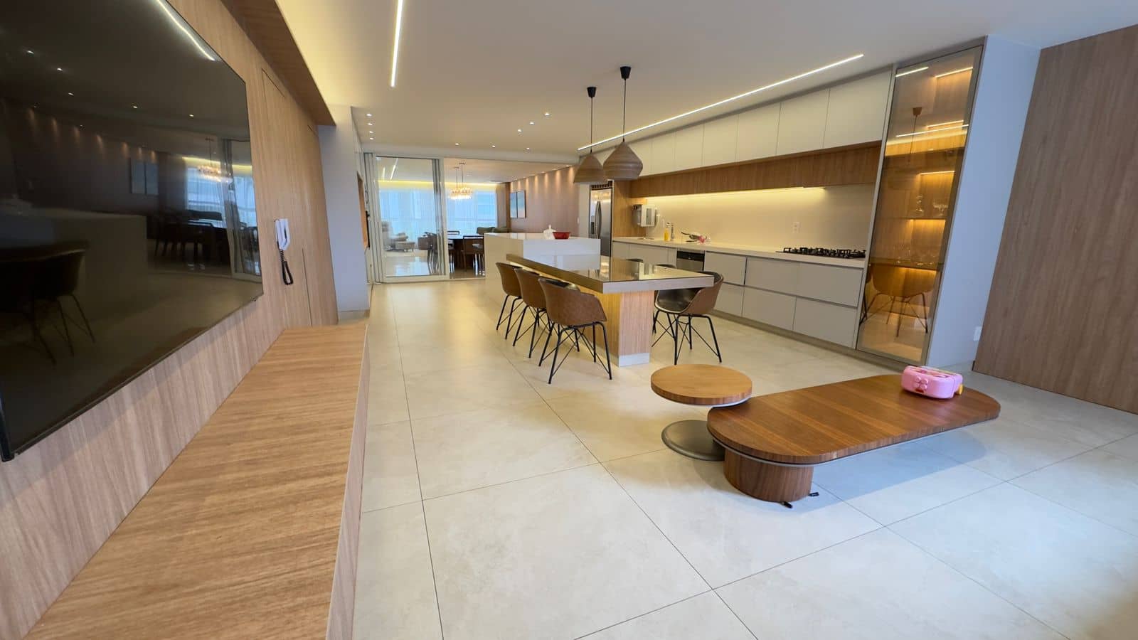 Apartamento 4 suítes plenas no Setor Marista — Residencial Quintas do Goyaz
