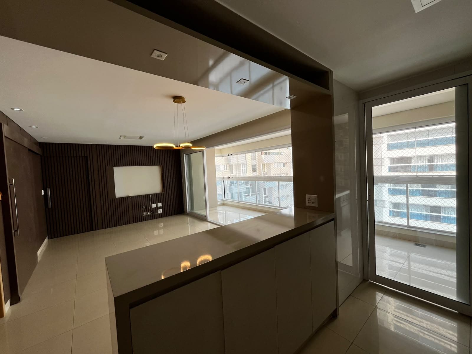 APARTAMENTO À VENDA NO JARDIM GOIÁS