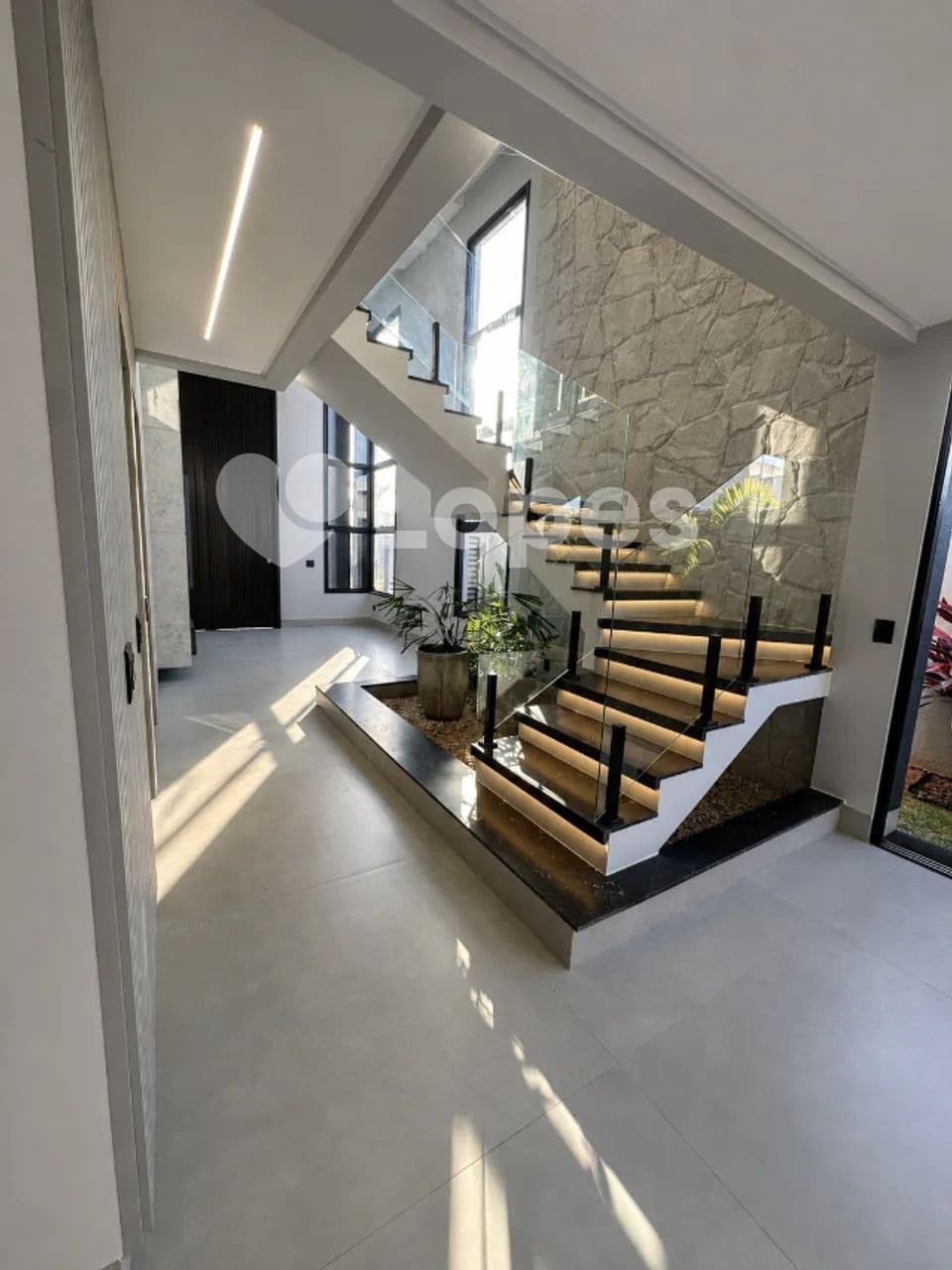 Sobrado 4 Suítes no Jardins Capri – Goiânia