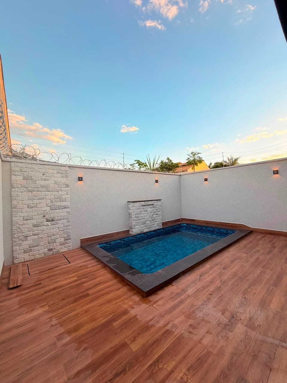 Casa Nova de Alto Padrão com 3 Suítes – Parque Industrial João Braz