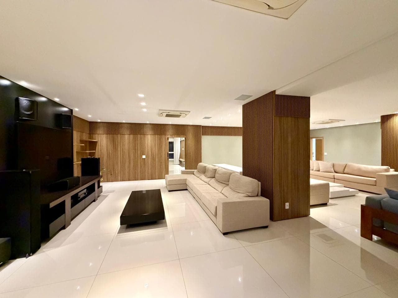 Casa Opus Areião | 411m² | 4 Suítes | Mobiliado | 5 Vagas , Alto Padrão em Frente ao Areião 411m² Mobiliado St Marista