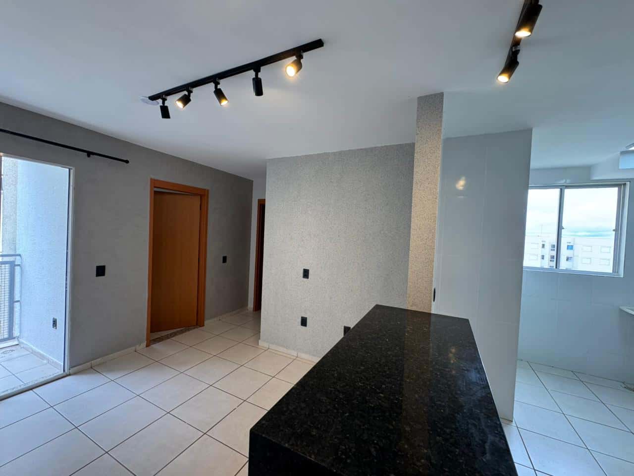 Apartamento com 2 quartos próximo ao IFG em Aparecida de Goiânia