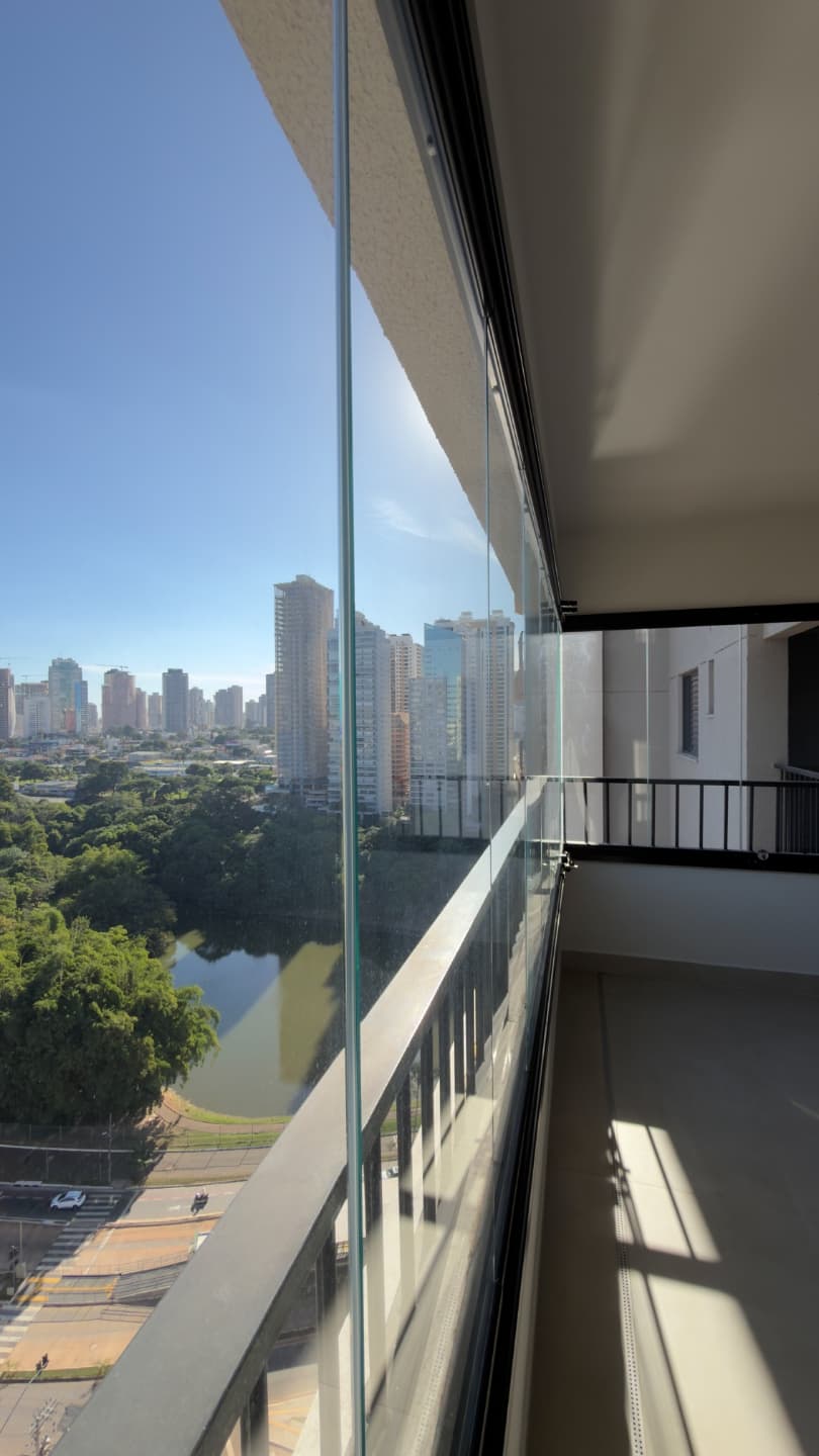 Apartamento novo 2 suítes + Lavabo com Vista definitiva ao Lago Areião!