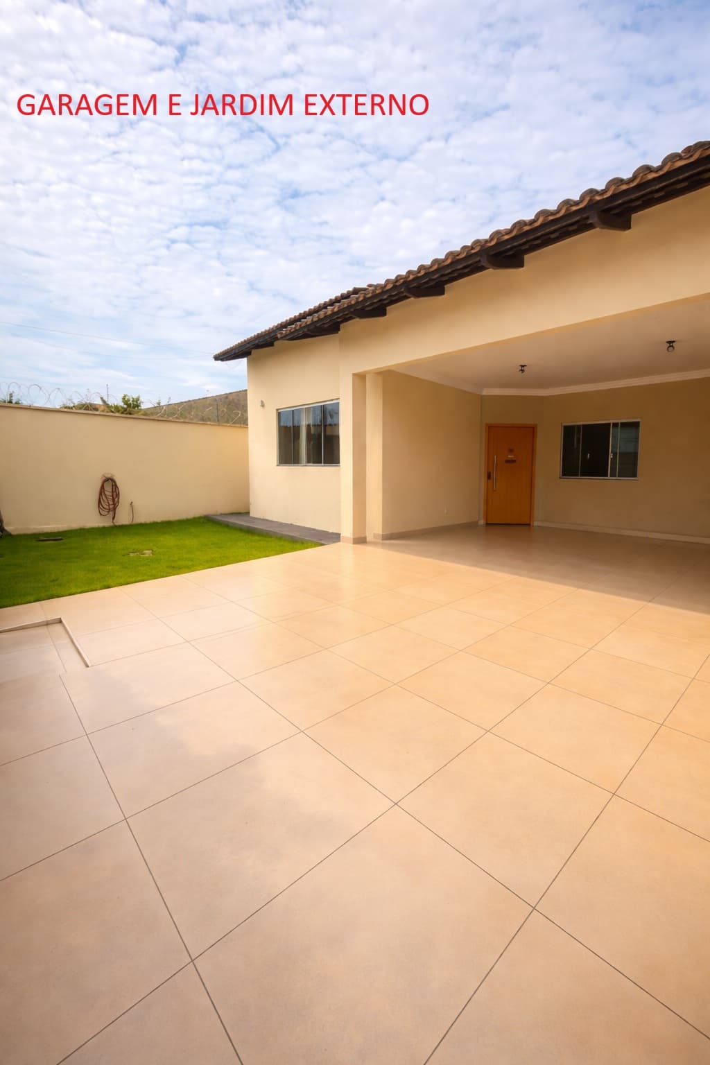 Casa Moderna 3 quartos com Piscina aquecida no Jardim Presidente + iluminação em led + churrasqueira