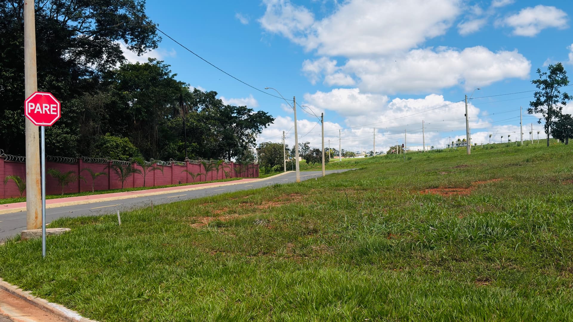 Lote no Solaris Laguna Senador Canedo