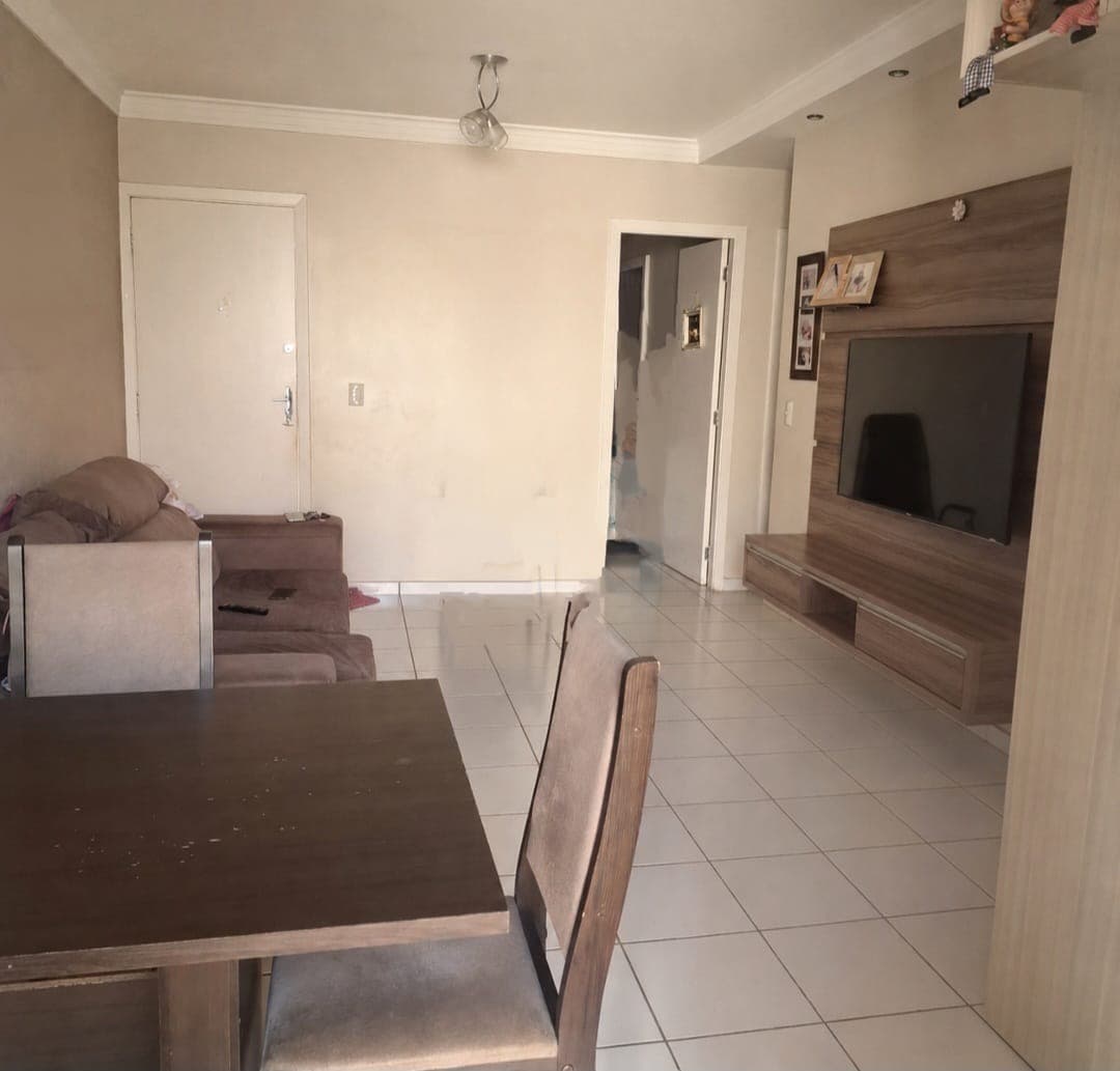 Casa 3 Quartos com Suíte em Condomínio Fechado, Quintal Armários Planejados, 100m²