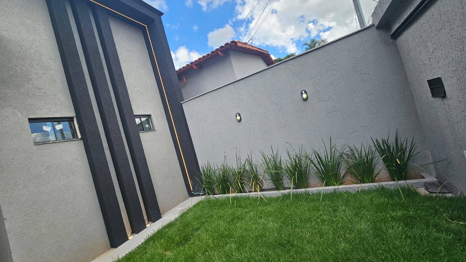 Casa Moderna com Área Gourmet à Venda Jardim das Acácias