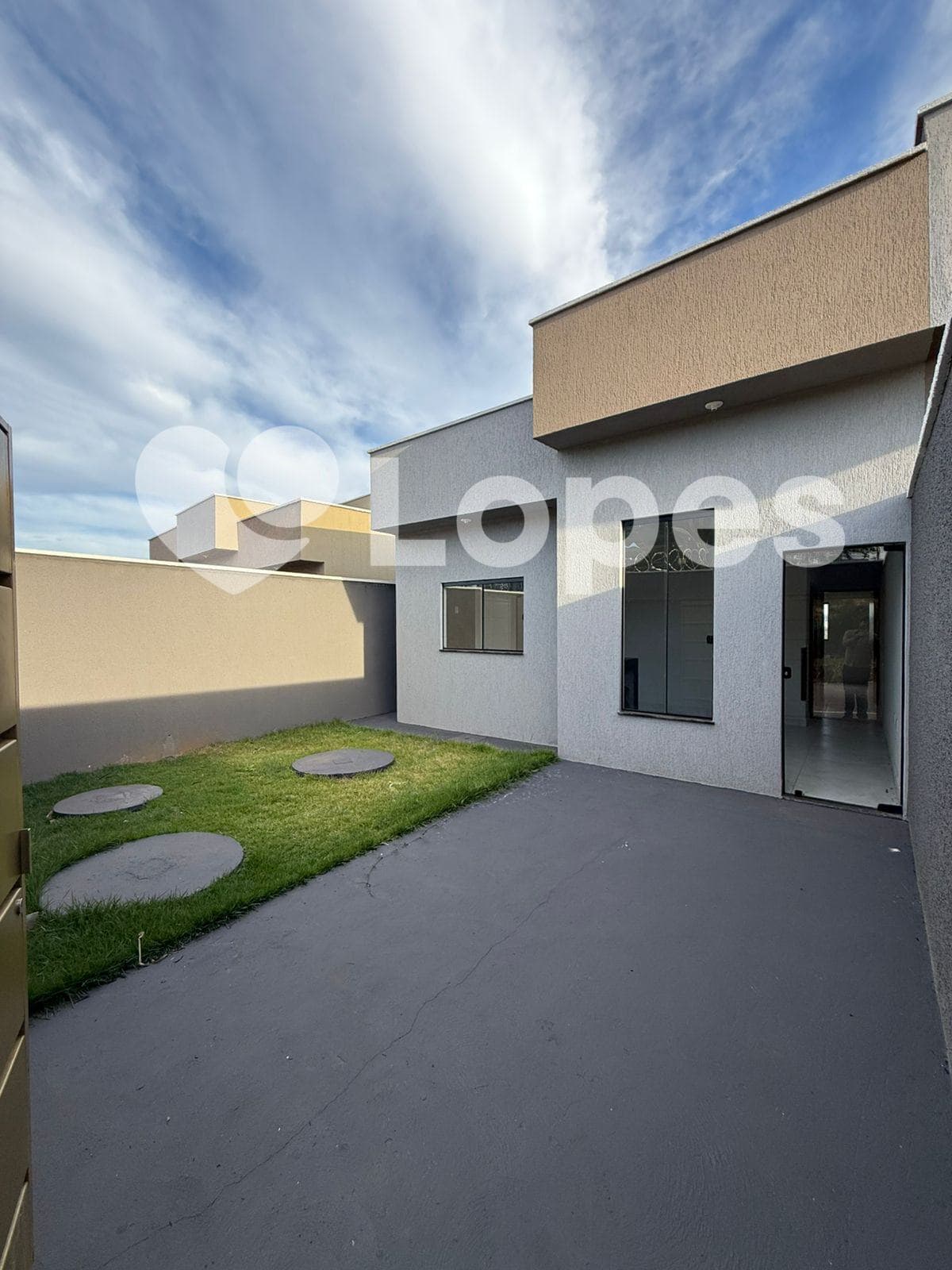 Casa 2 Quartos à Venda no Residencial Tuzimoto – Goiânia | Próxima à Avenida Mangalô