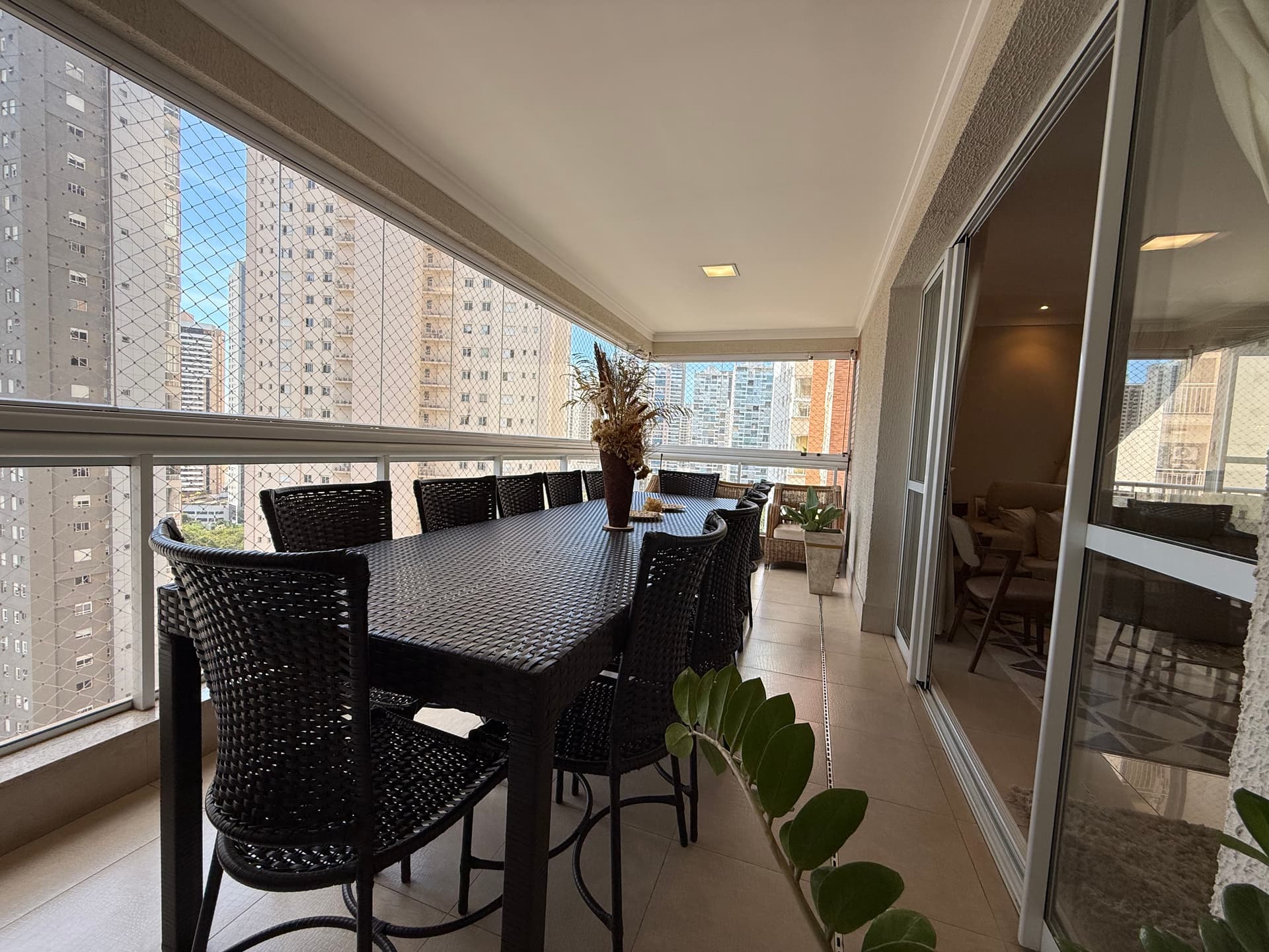 Apartamento Jardim Goiás 3 suites