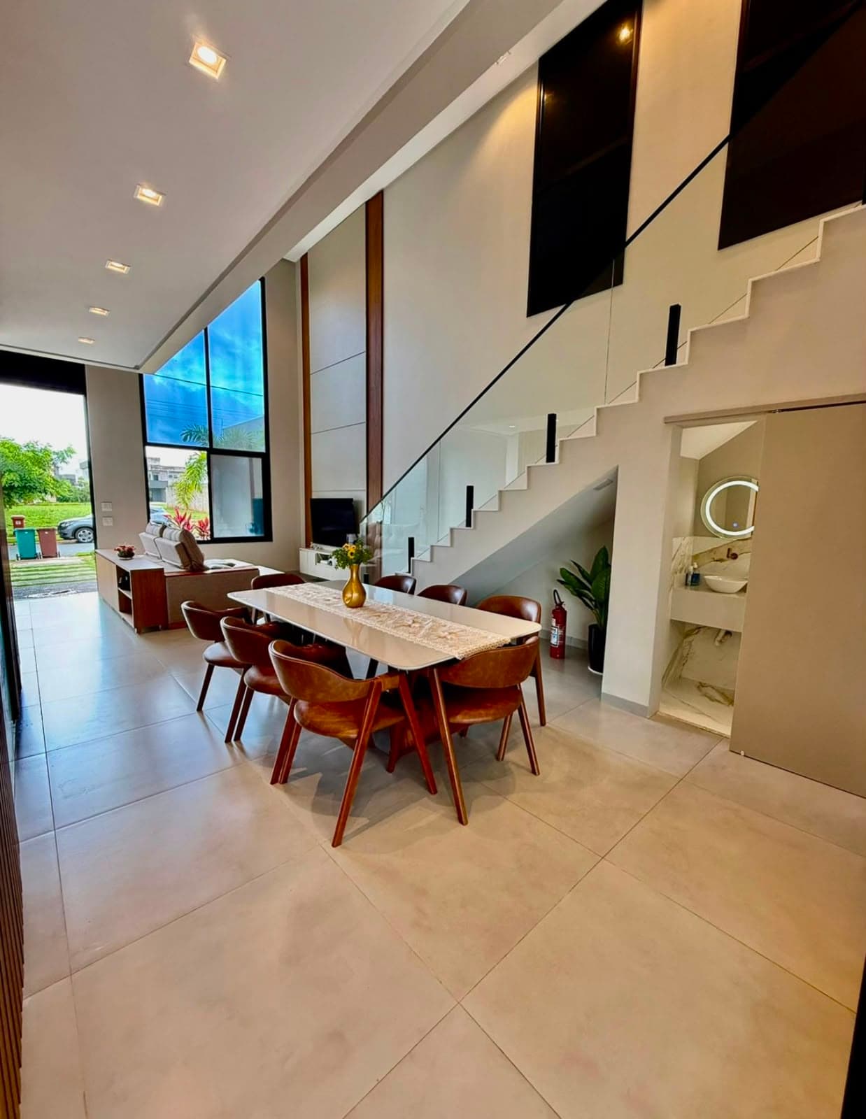 SOBRADO DE ALTO PADRÃO | PARQVILLE JACARANDÁ