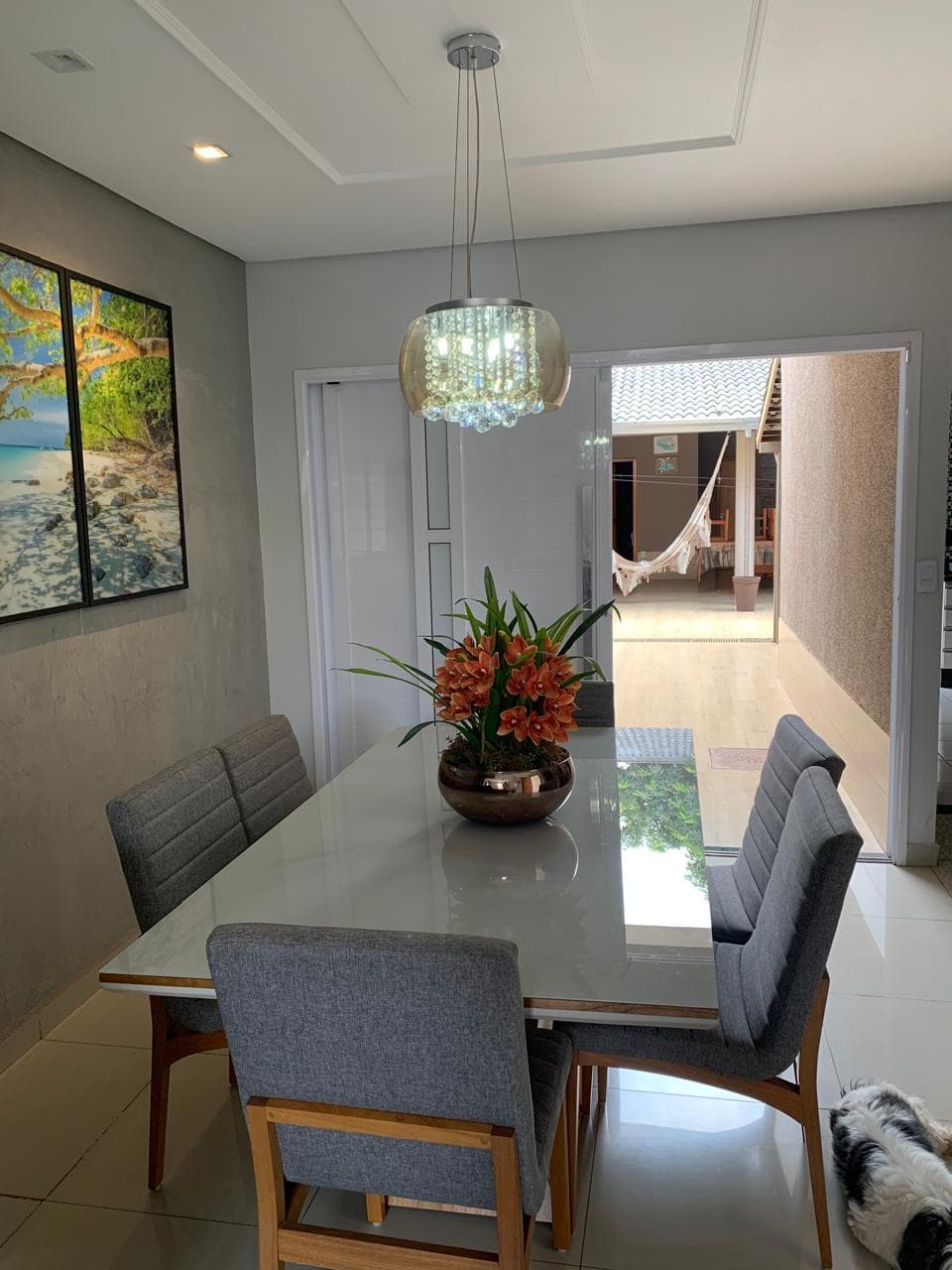 Linda Casa Sobrado de 195 m2 no Jardim Bela Vista
