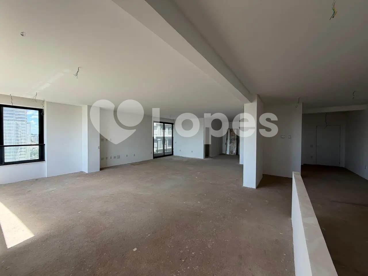 Apartamento 4 Suítes no Setor Oeste | Próximo à Praça do Sol e Lago das Rosas