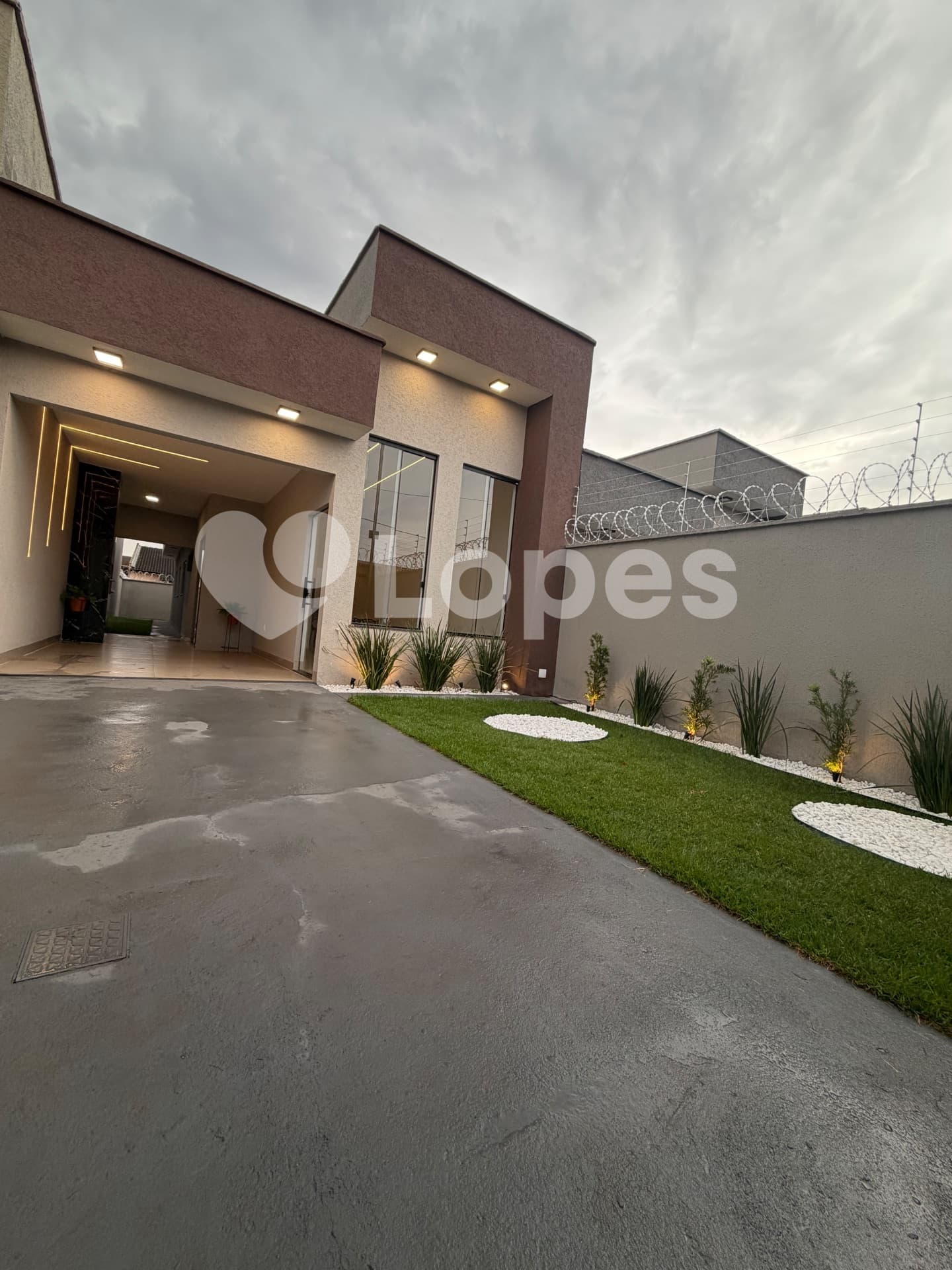Casa 3 Quartos no Jardim Boa Esperança | Próxima ao Jardim Buriti Sereno