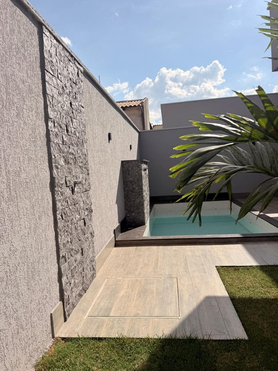 CASA ALTO PADRÃO NO RESIDENCIAL BARRAVENTO