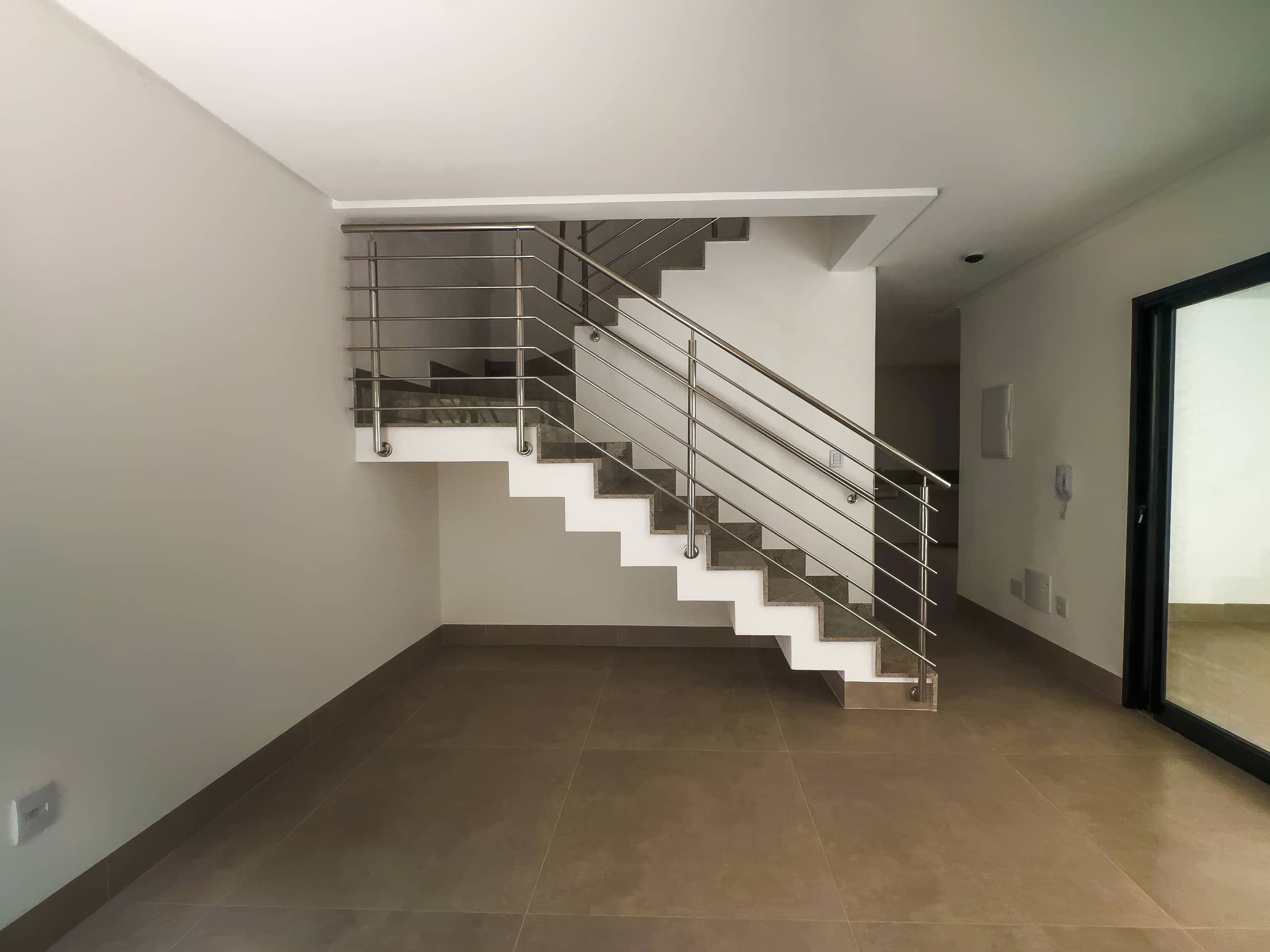 Sobrado em Condomínio Fechado - Novo e Nunca Habitado - Jardim Atlântico