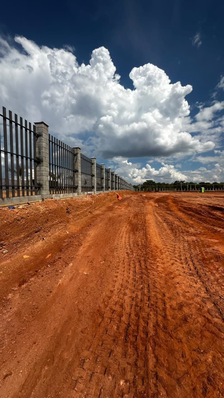 LOTE À VENDA NO CONDOMÍNIO RESERVA FLAMBOYANT 1.052m² – 15 MINUTOS DO SHOPPING FLAMBOYANT
