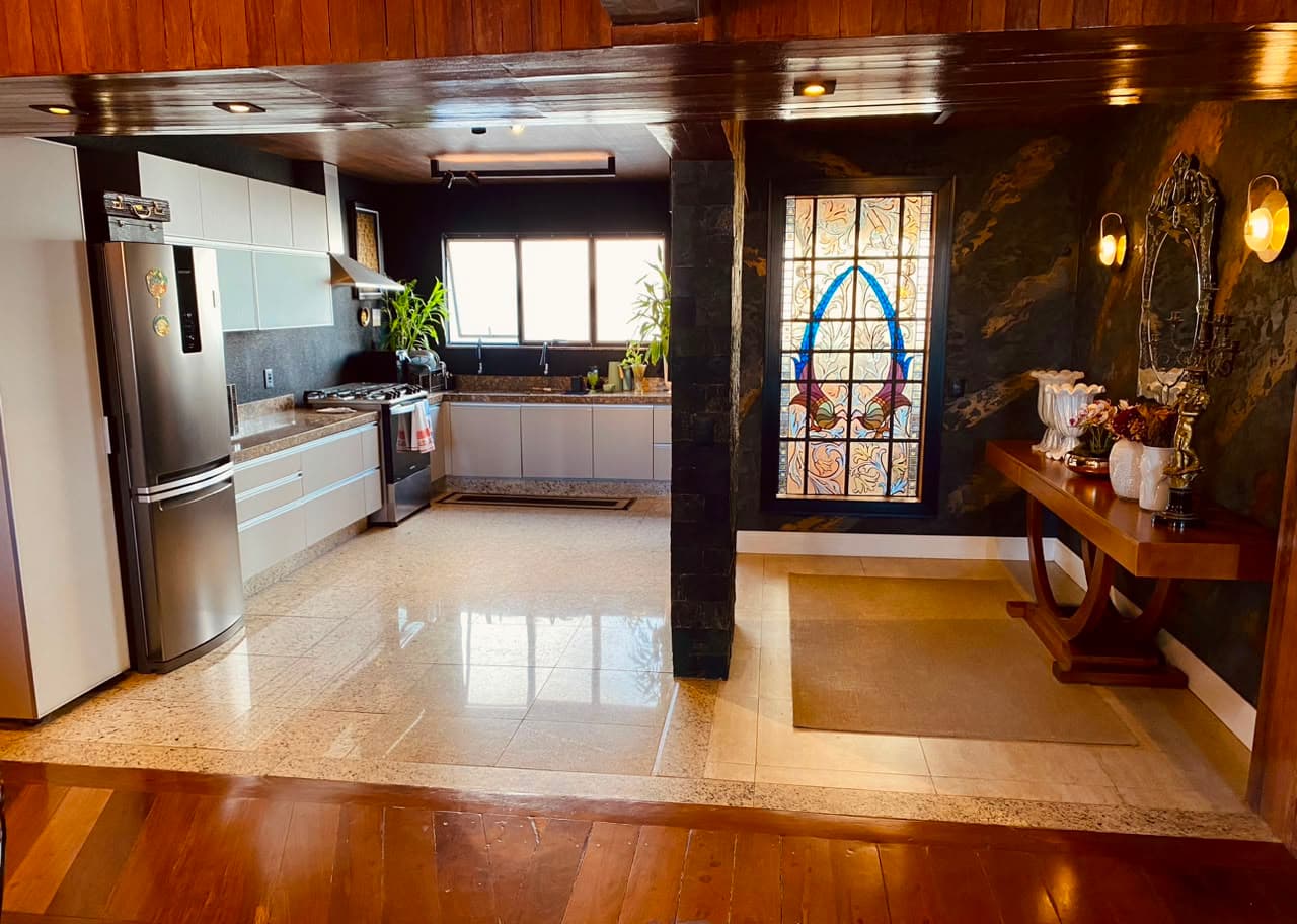 APARTAMENTO À VENDA NO SETOR OESTE 1 POR ANDAR