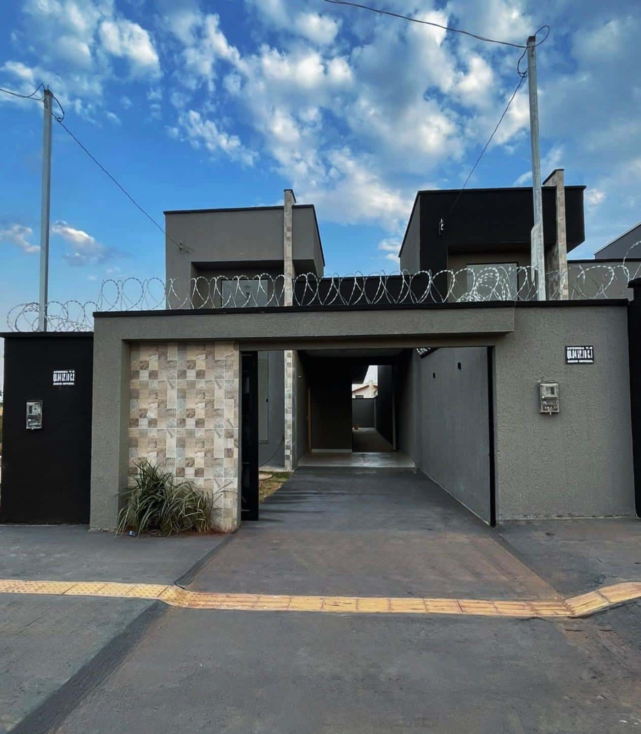 CASA 3Q COM 1 SUÍTE SETOR IMPERIAL 2 GOIANIRA