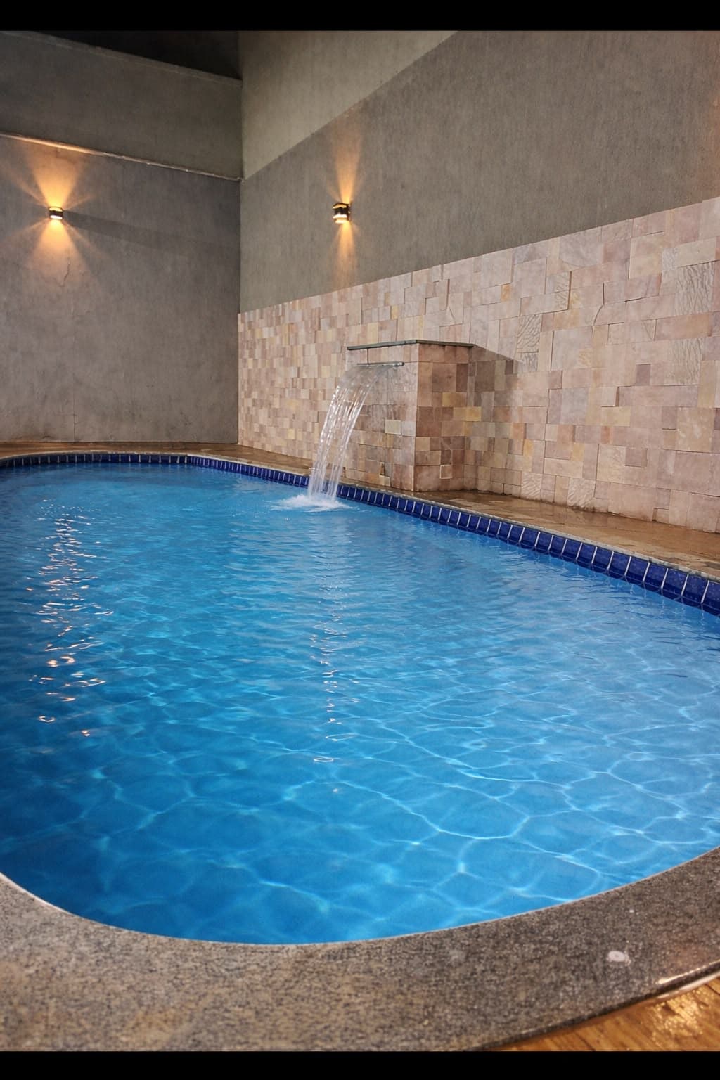 Casa à Venda no Residencial Humaitá em Goiânia | 3 Suítes | Piscina