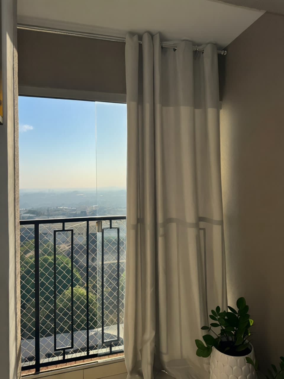 Apartamento para clientes exigentes na configuração de 2 quartos com Varanda no Eldorado!